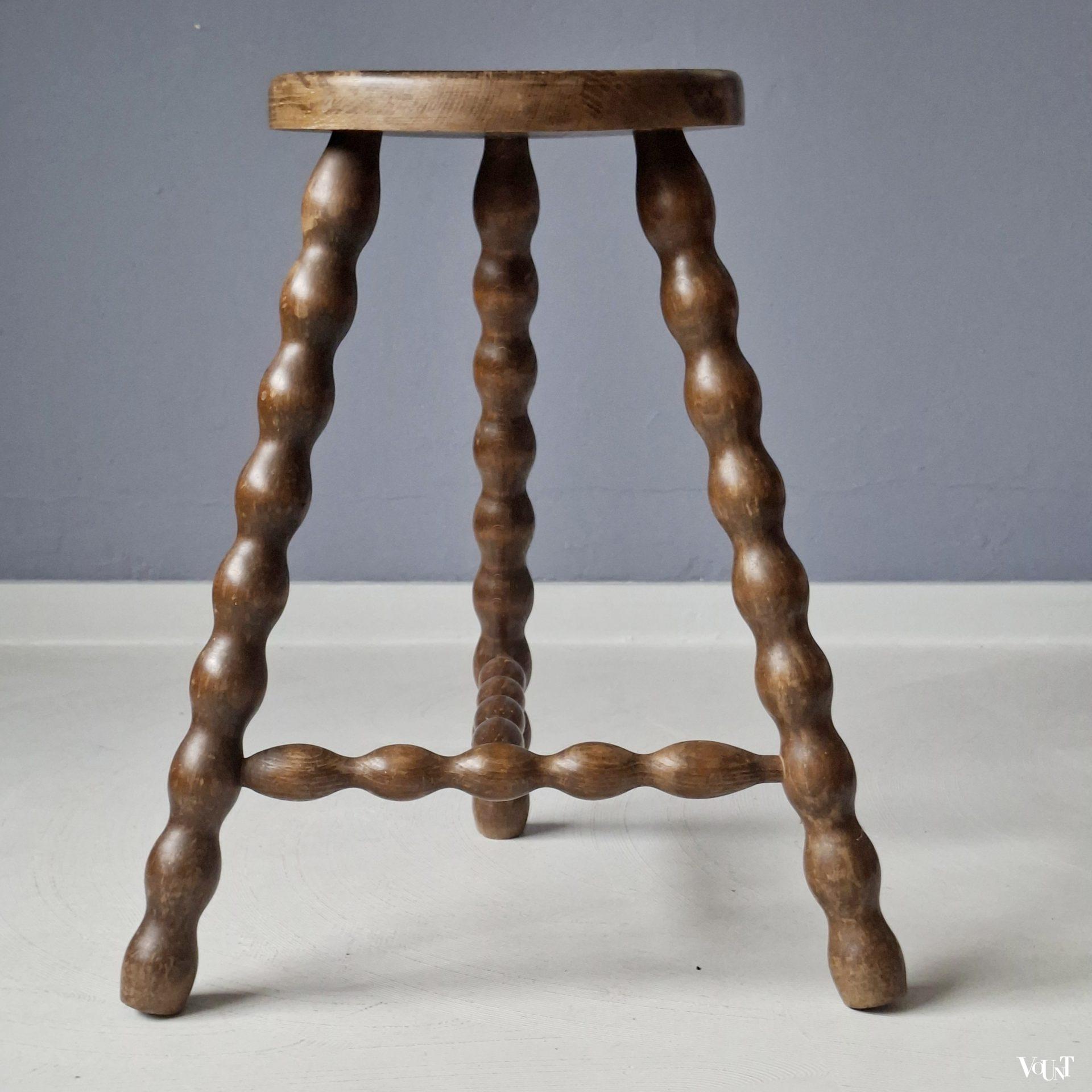 Set van 2 Franse driepoot bobbin krukken, jaren '60/'70