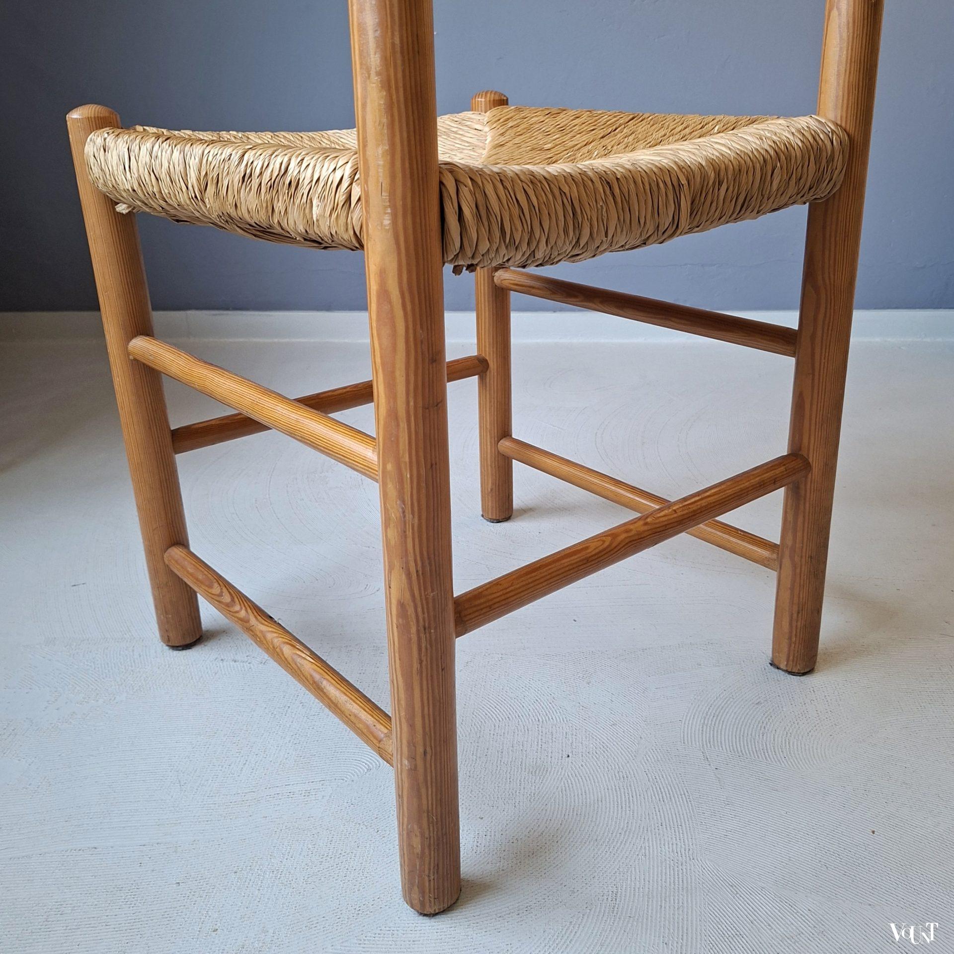 Houten stoel met biezen zitting en rugleuning, jaren '60