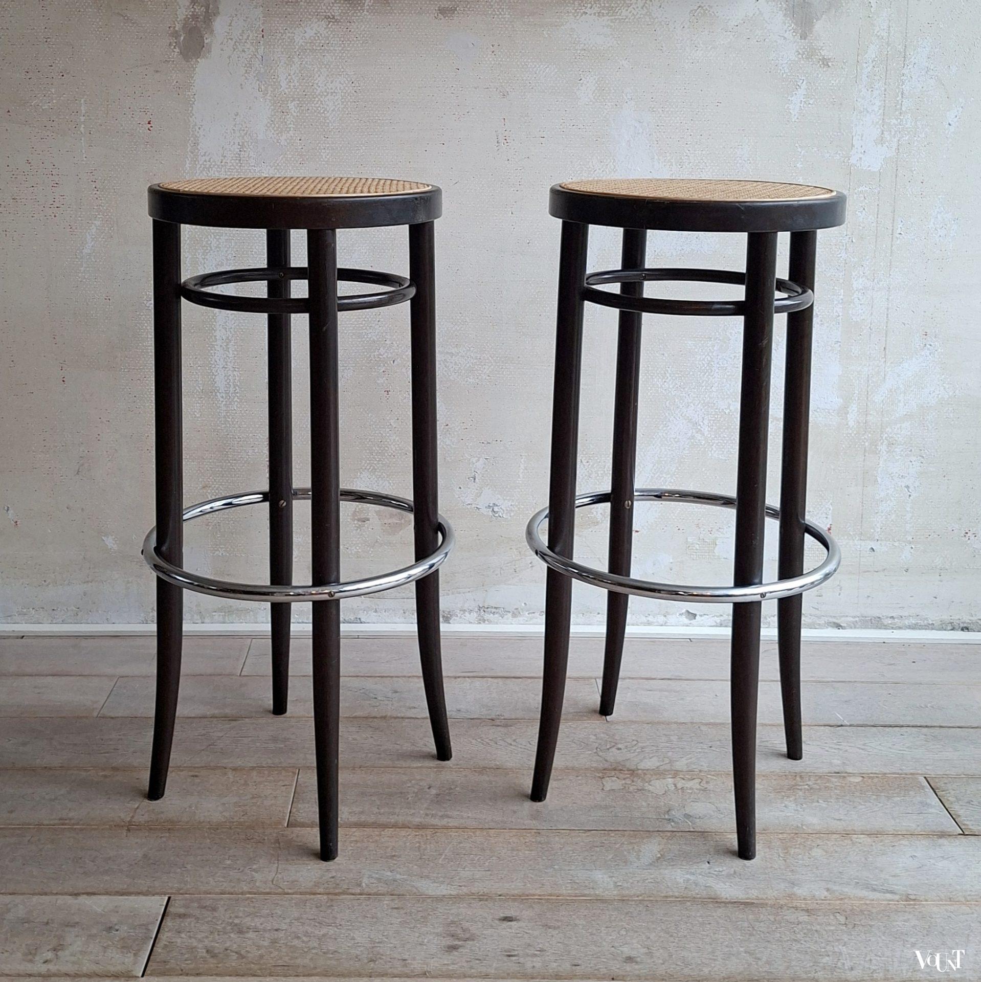 Set van 2 Thonet 204 RH barkrukken, jaren '70
