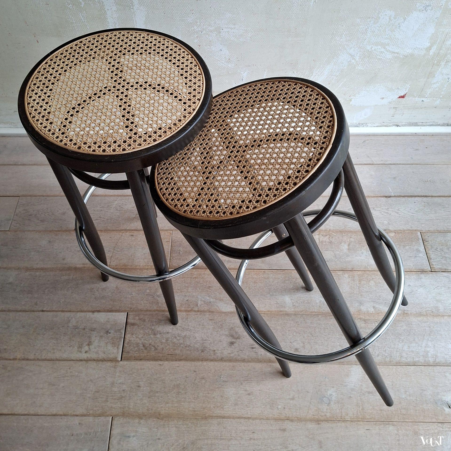 Set van 2 Thonet 204 RH barkrukken, jaren '70