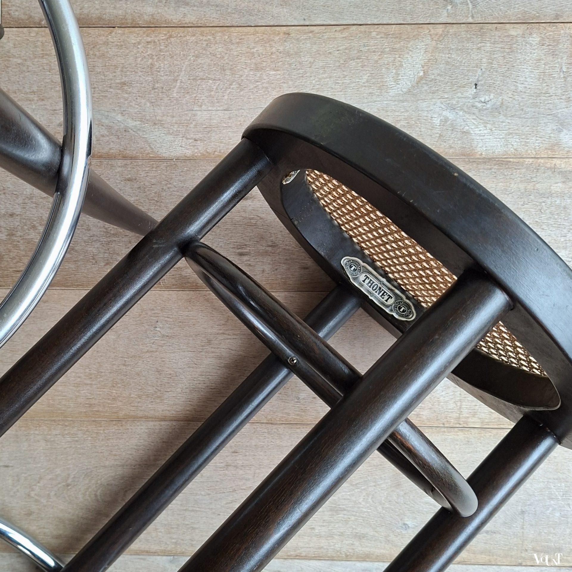 Set van 2 Thonet 204 RH barkrukken, jaren '70
