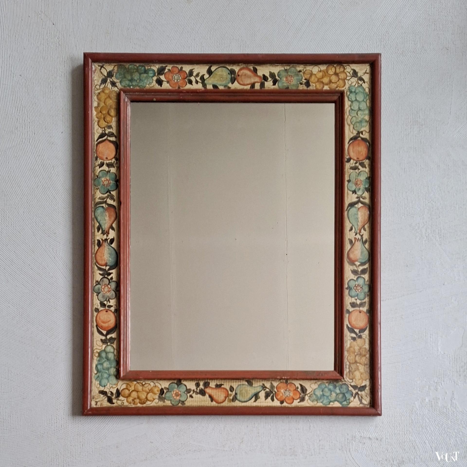 Spiegel in houten lijst met fruitmotief, jaren '70/'80