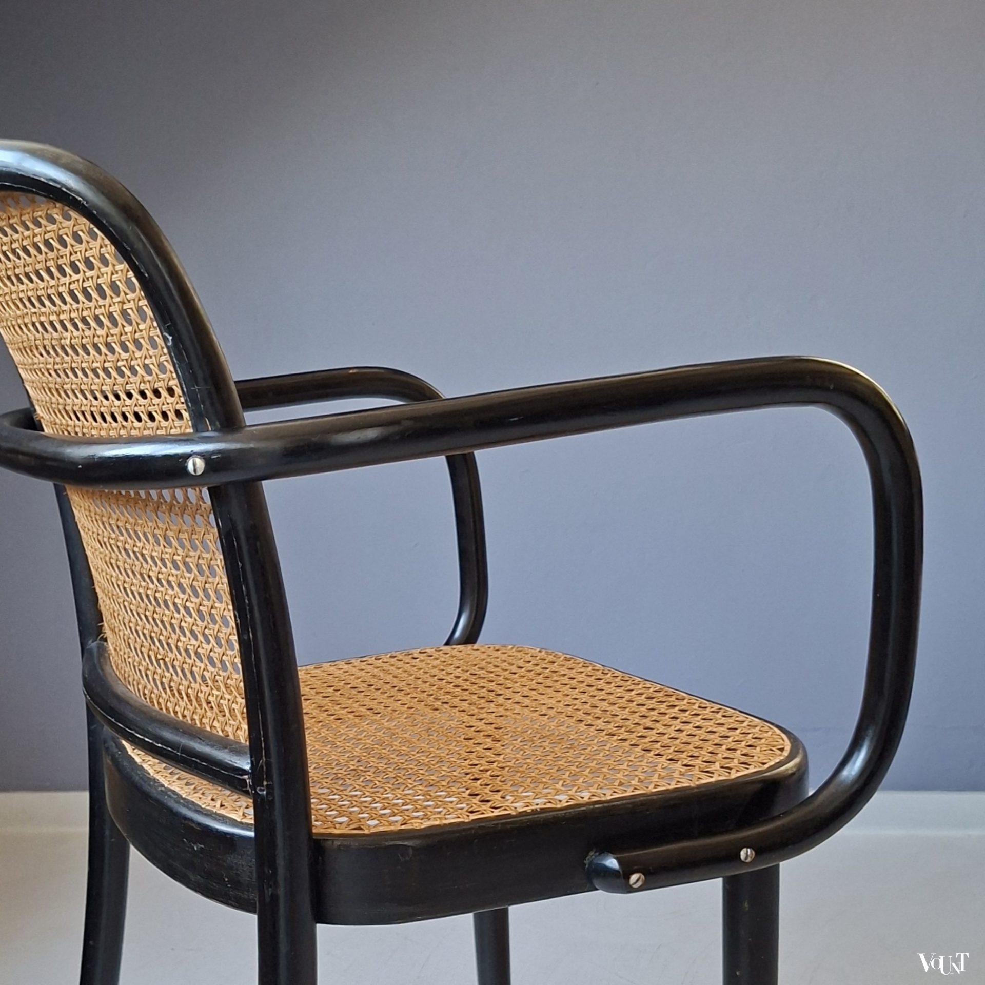 Zwarte Praag of 811 stoel, Ligna, jaren '70/'80