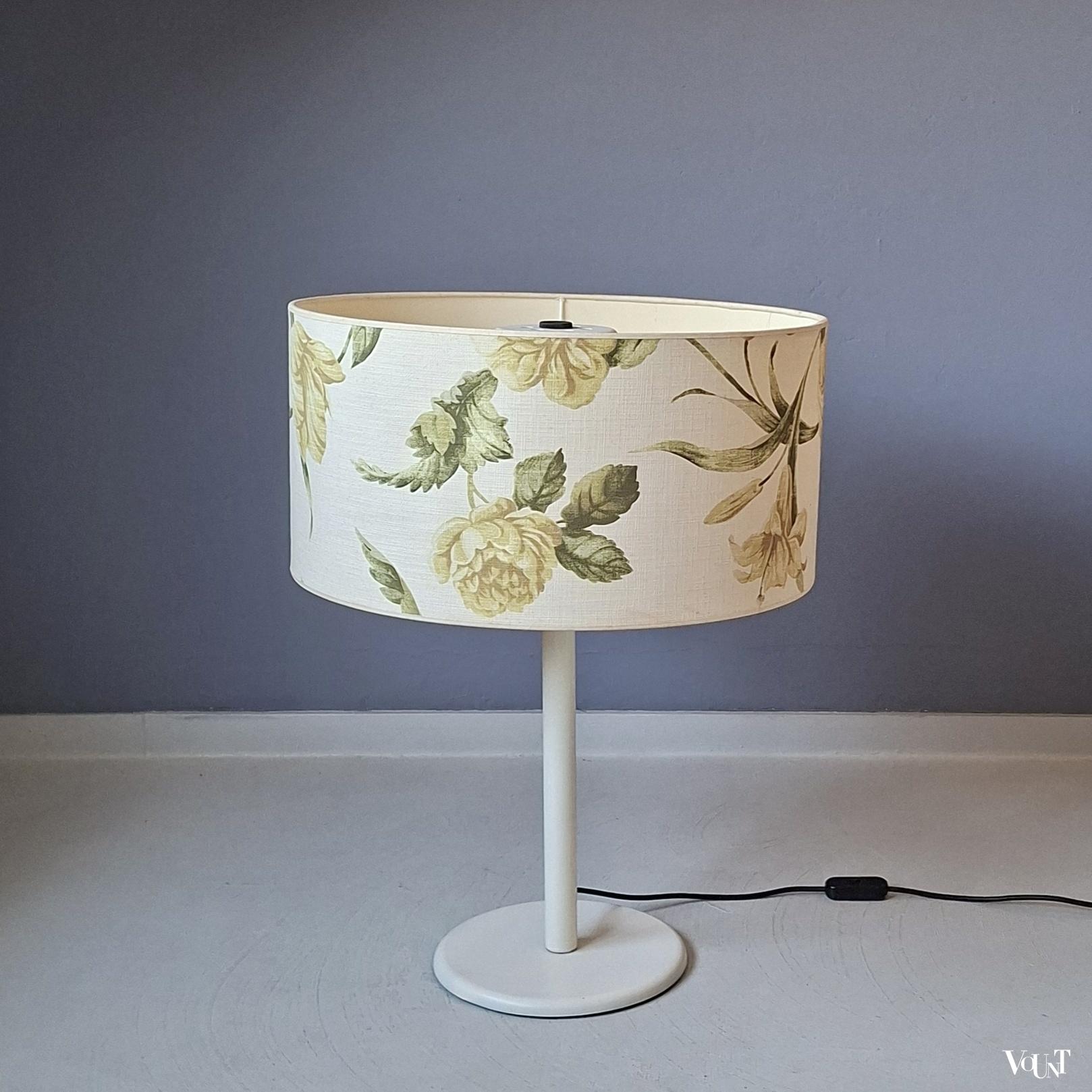 Tafellamp met grote bloemenkap, jaren '70/'80